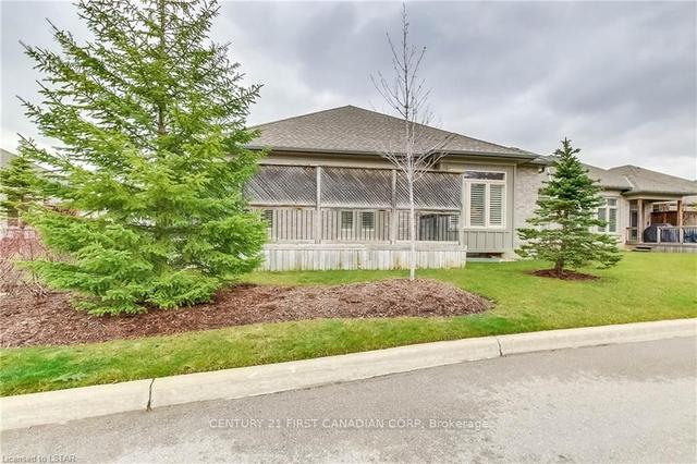 17 - 725 Eagletrace Dr, Condo with 2 bedrooms, 3 bathrooms and 4 parking in London ON | Image 27