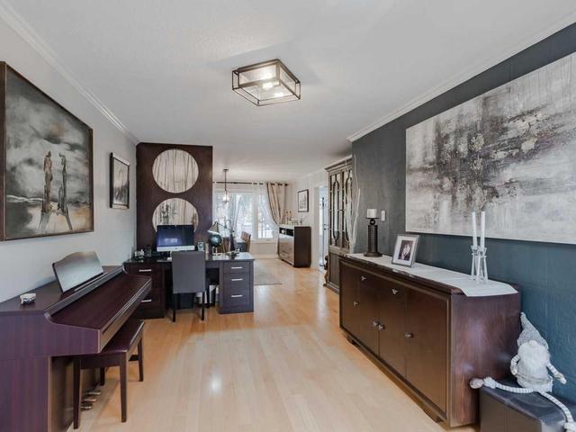 2499 Waterford St, House detached with 4 bedrooms, 4 bathrooms and 5 parking in Oakville ON | Image 8