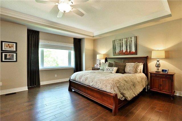 2380 Chateau Common, House attached with 3 bedrooms, 4 bathrooms and 2 parking in Oakville ON | Image 9