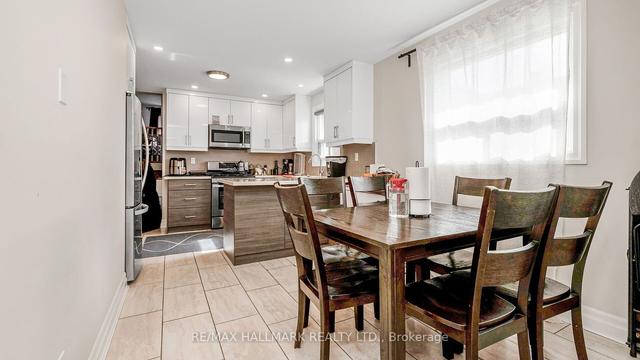 19 Benjamin Boake Tr, House semidetached with 3 bedrooms, 3 bathrooms and 4 parking in Toronto ON | Image 37