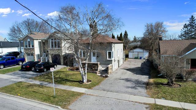 307 Oshawa Blvd N, House detached with 2 bedrooms, 2 bathrooms and 8 parking in Oshawa ON | Image 12