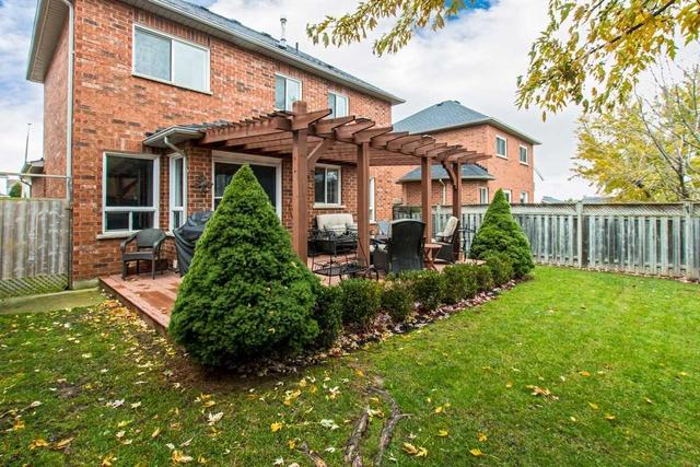 68 Hollybush Dr, House detached with 4 bedrooms, 4 bathrooms and 2 parking in Hamilton ON | Image 20
