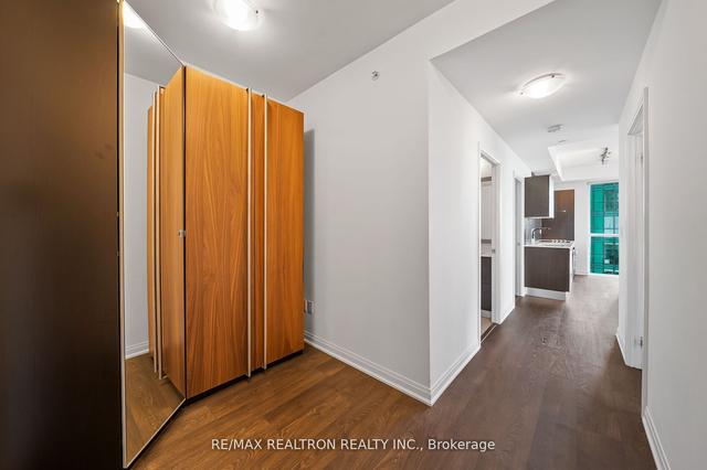 2407 - 9 Bogert Ave, Condo with 2 bedrooms, 2 bathrooms and 1 parking in Toronto ON | Image 25