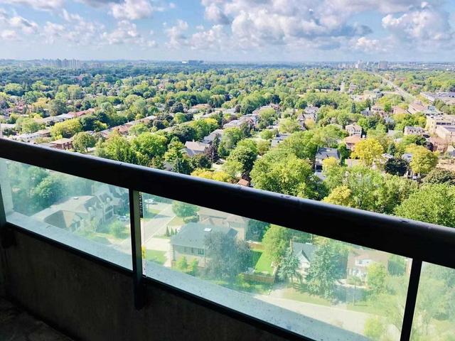 lph5 - 503 Beecroft Rd, Condo with 2 bedrooms, 1 bathrooms and 1 parking in Toronto ON | Image 11
