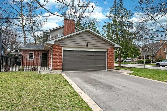 404 Spruce St, House detached with 4 bedrooms, 3 bathrooms and 6 parking in Oakville ON | Image 23