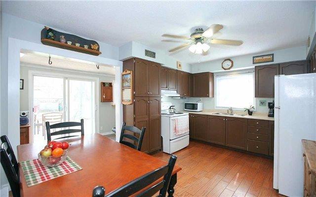 359 Walter Dr, House detached with 3 bedrooms, 1 bathrooms and 10 parking in Georgina ON | Image 5