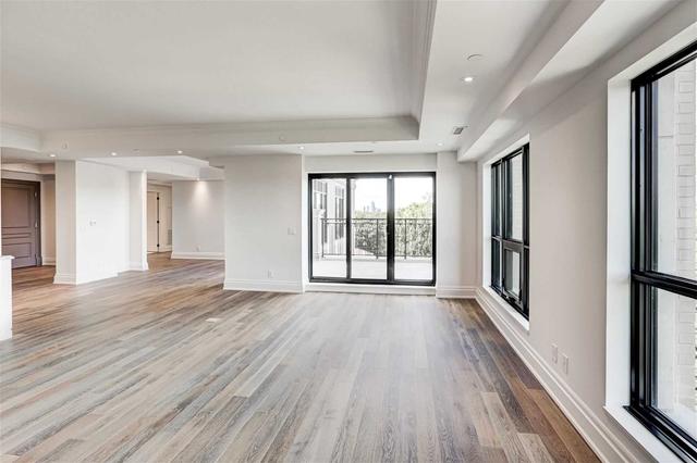 705 - 4 The Kingsway, Condo with 2 bedrooms, 2 bathrooms and 2 parking in Toronto ON | Image 10