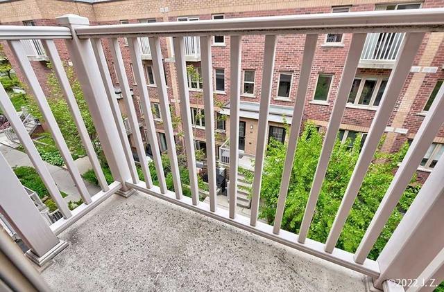 237 - 21 Ruttan St, Townhouse with 3 bedrooms, 2 bathrooms and 1 parking in Toronto ON | Image 11