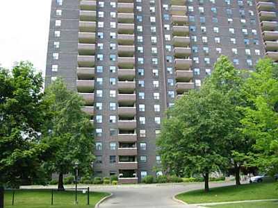 711 - 966 Inverhouse Dr, Condo with 3 bedrooms, 2 bathrooms and 1 parking in Mississauga ON | Image 1