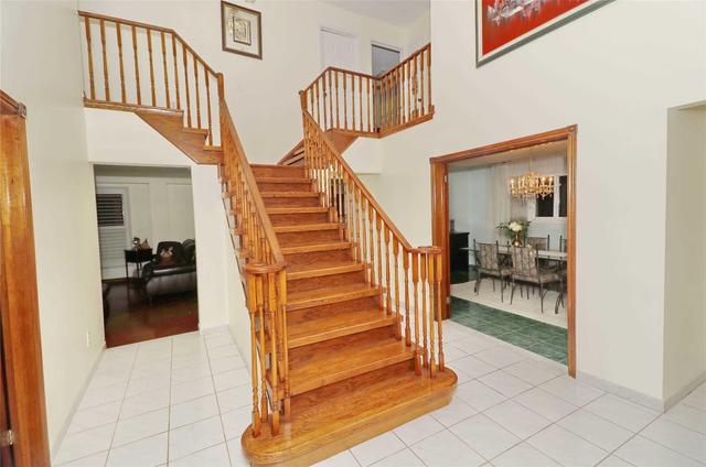 25 Eden Ave, House detached with 4 bedrooms, 4 bathrooms and 2 parking in Markham ON | Image 6