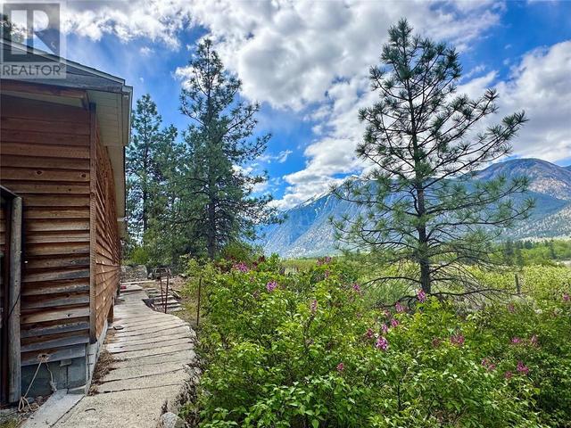 525 Highway 3 Highway, House other with 2 bedrooms, 1 bathrooms and null parking in Okanagan Similkameen B BC | Image 5