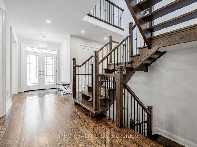 35 Orlando Blvd, House detached with 4 bedrooms, 5 bathrooms and 8 parking in Toronto ON | Image 32