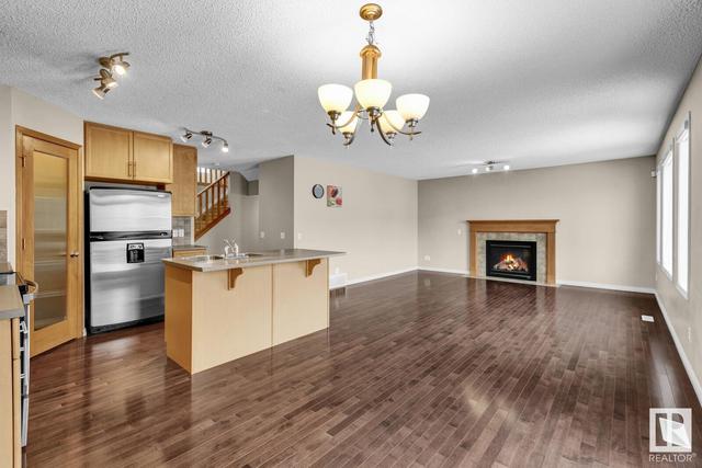 3730 12 St Nw, House detached with 3 bedrooms, 2 bathrooms and null parking in Edmonton AB | Image 6