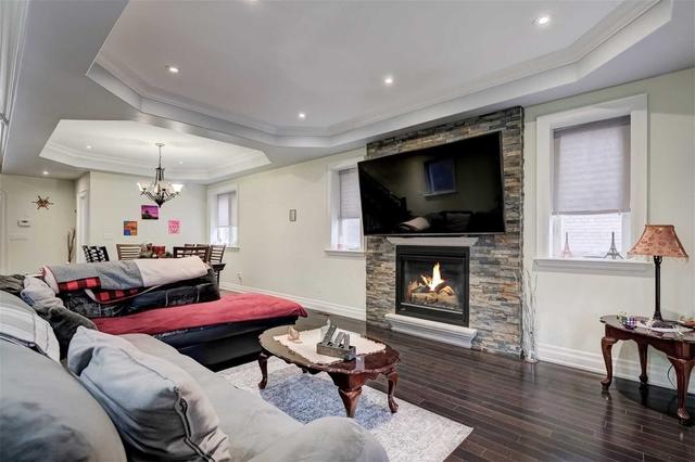 21 Thornton Ave, House detached with 4 bedrooms, 4 bathrooms and 7 parking in Toronto ON | Image 23
