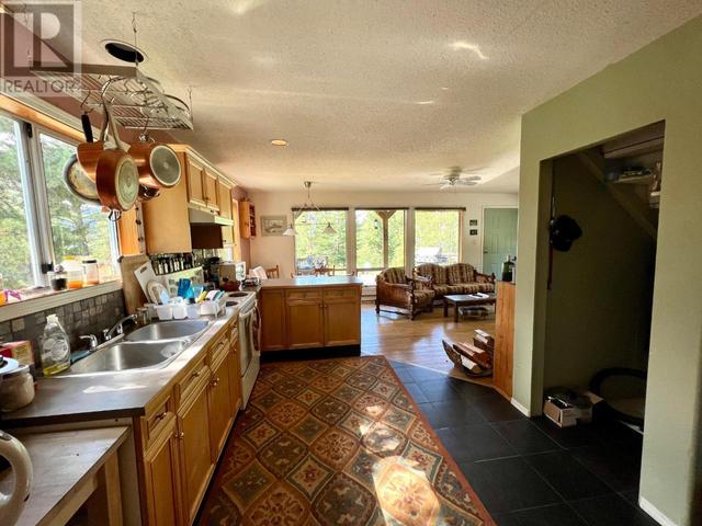 2556 Princeton Summerland Road, House detached with 3 bedrooms, 1 bathrooms and 3 parking in Okanagan Similkameen H BC | Image 21