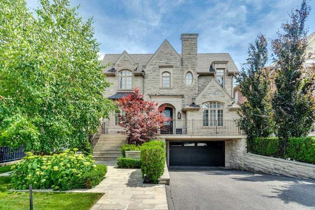 211 Carmichael Ave, House detached with 4 bedrooms, 6 bathrooms and 6 parking in Toronto ON | Image 1
