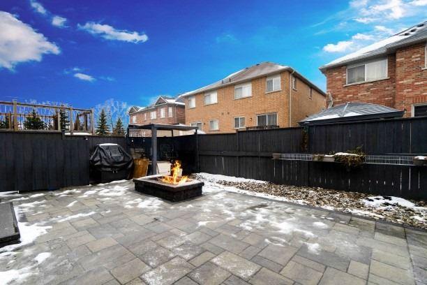 3931 Candlelight Dr, House detached with 3 bedrooms, 3 bathrooms and 4 parking in Mississauga ON | Image 17