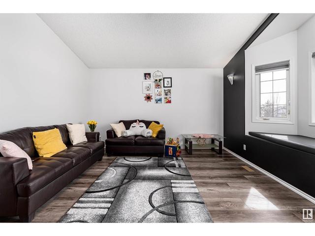 3703 28 St Nw, House detached with 4 bedrooms, 3 bathrooms and null parking in Edmonton AB | Image 21