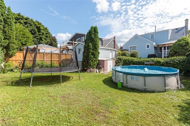 6085 Dorchester Road, House detached with 3 bedrooms, 1 bathrooms and 4 parking in Niagara Falls ON | Image 25