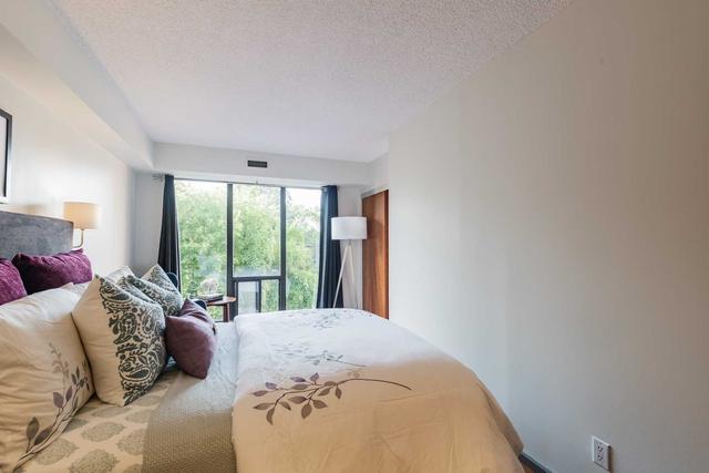 302 - 456 College St, Condo with 2 bedrooms, 2 bathrooms and 0 parking in Toronto ON | Image 5