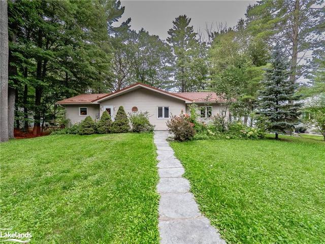 1832 Kilworthy Road, House detached with 6 bedrooms, 2 bathrooms and 4 parking in Gravenhurst ON | Image 12