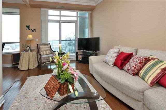 Uph02 - 17 Barberry Pl, Condo with 2 bedrooms, 2 bathrooms and 1 parking in Toronto ON | Image 4