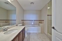 ph3 - 15 North Park Rd, Condo with 3 bedrooms, 2 bathrooms and 2 parking in Vaughan ON | Image 13