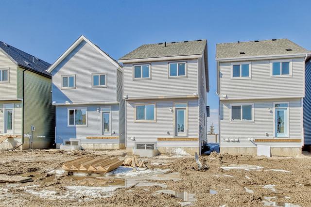 109 Lavender Manor Se, House detached with 3 bedrooms, 2 bathrooms and 2 parking in Calgary AB | Image 49