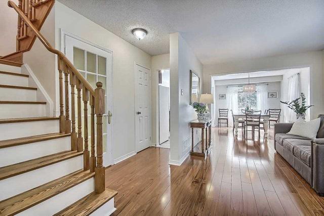 776 Caradonna Cres, Townhouse with 3 bedrooms, 3 bathrooms and 2 parking in Newmarket ON | Image 30