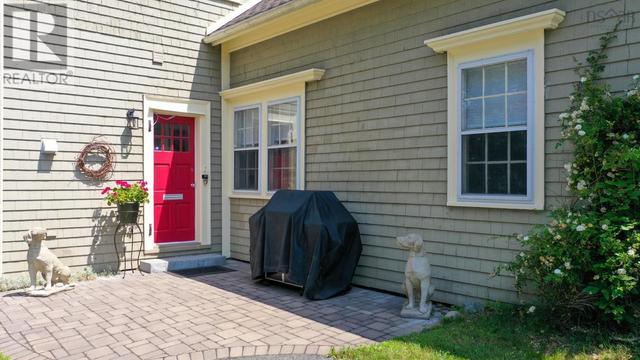 572 Main Street, House detached with 3 bedrooms, 2 bathrooms and null parking in Mahone Bay NS | Image 33