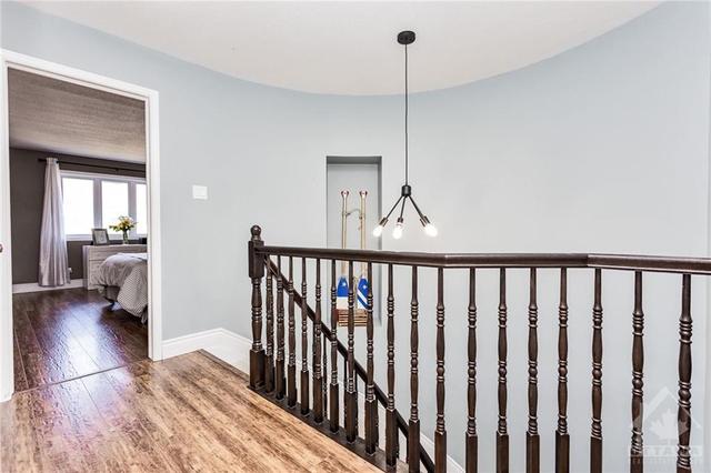 602 Louis Toscano Drive, Townhouse with 3 bedrooms, 3 bathrooms and 3 parking in Ottawa ON | Image 14