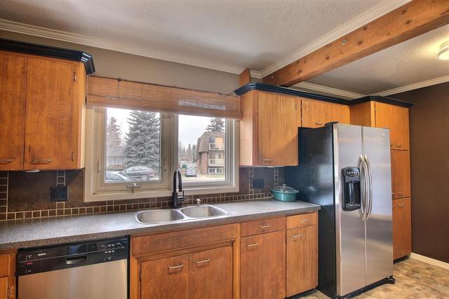 4609 52 Street, House detached with 6 bedrooms, 2 bathrooms and 6 parking in Olds AB | Image 7