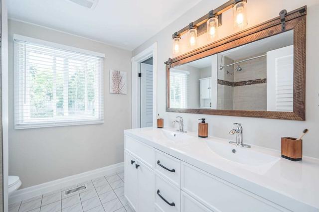 9 Wimbledon Rd, House detached with 3 bedrooms, 2 bathrooms and 5 parking in Guelph ON | Image 9