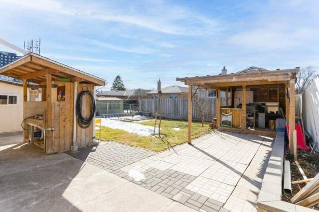 1442 Danforth Rd, House detached with 3 bedrooms, 2 bathrooms and 3 parking in Toronto ON | Image 15