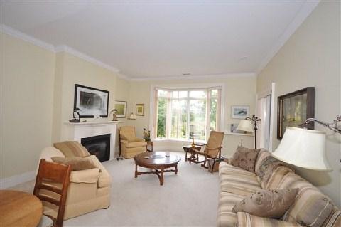 4 - 31 Reddington Dr, Condo with 2 bedrooms, 3 bathrooms and 1 parking in Caledon ON | Image 5