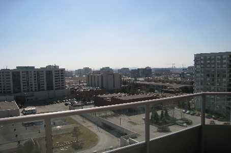 lph211 - 9017 Leslie St, Condo with 3 bedrooms, 3 bathrooms and 2 parking in Richmond Hill ON | Image 9