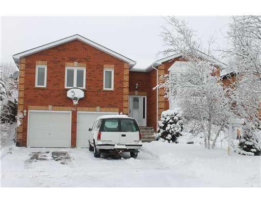 80 Browning Tr, House detached with 3 bedrooms, 3 bathrooms and null parking in Barrie ON | Image 1
