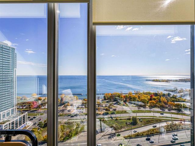 2505 - 103 The Queensway, Condo with 2 bedrooms, 2 bathrooms and 1 parking in Toronto ON | Image 4