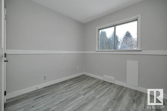 12427 96 St Nw, House detached with 3 bedrooms, 2 bathrooms and null parking in Edmonton AB | Image 16