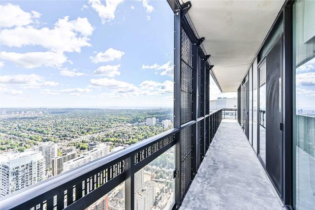 5708 - 8 Eglinton Ave E, Condo with 2 bedrooms, 2 bathrooms and 1 parking in Toronto ON | Image 19