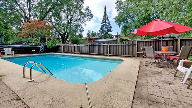 40 Donnacona Cres, House detached with 4 bedrooms, 2 bathrooms and 3 parking in Toronto ON | Image 30