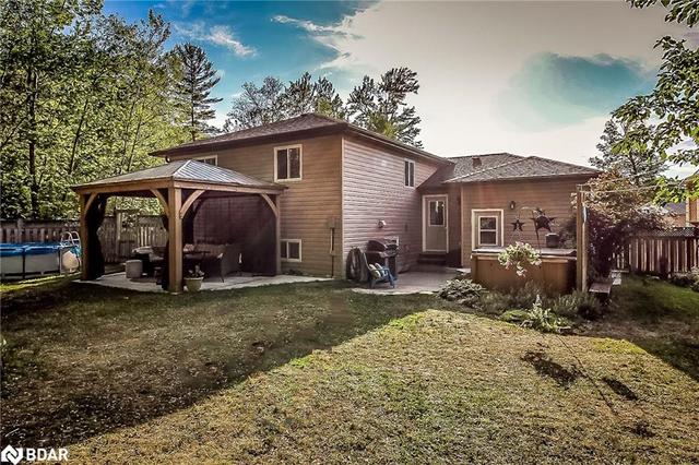 67 Riverdale Drive, House detached with 4 bedrooms, 2 bathrooms and 5 parking in Wasaga Beach ON | Image 27