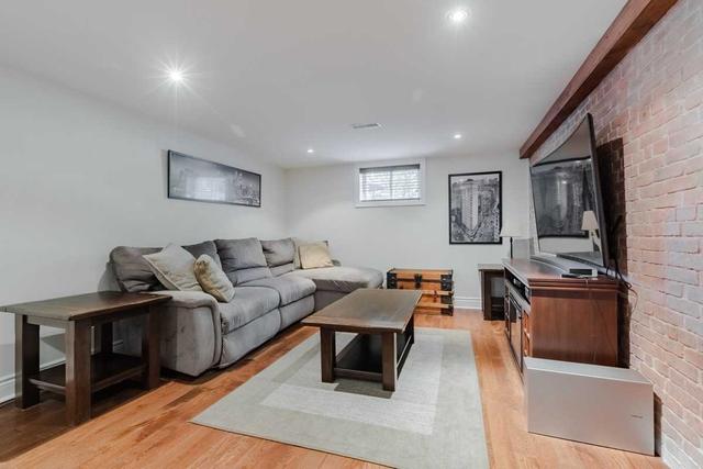12 Reid Manr, House detached with 4 bedrooms, 4 bathrooms and 3 parking in Toronto ON | Image 21