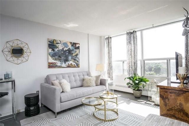 1204 - 60 Pavane Linkway, Condo with 2 bedrooms, 1 bathrooms and 1 parking in Toronto ON | Image 5