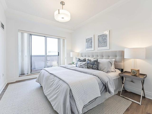 lph4 - 909 Bay St, Condo with 3 bedrooms, 3 bathrooms and 1 parking in Toronto ON | Image 6