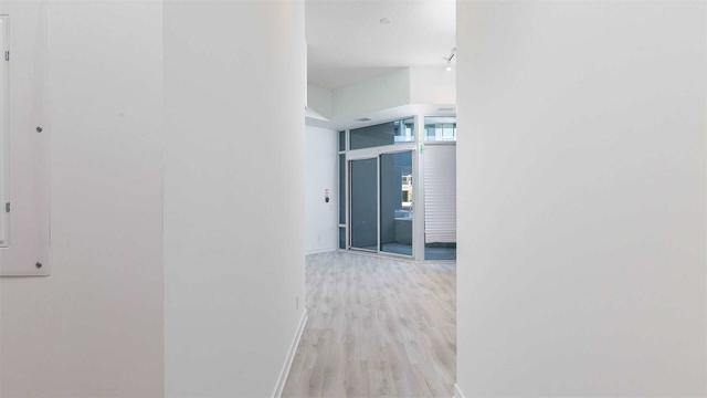 110 - 621 Sheppard Ave E, Condo with 1 bedrooms, 1 bathrooms and 0 parking in Toronto ON | Image 2