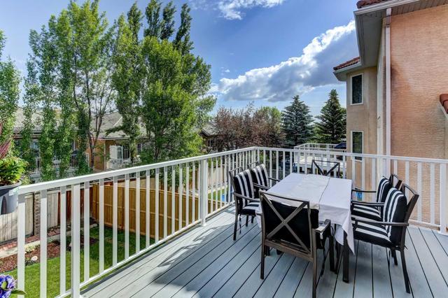 19 Signature Heights Sw, House detached with 6 bedrooms, 4 bathrooms and 2 parking in Calgary AB | Image 41
