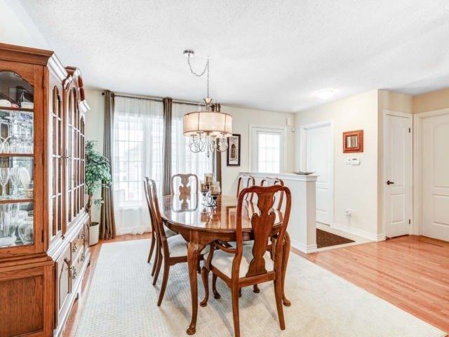26 Muzzo Dr, Townhouse with 2 bedrooms, 2 bathrooms and 1 parking in Brampton ON | Image 4