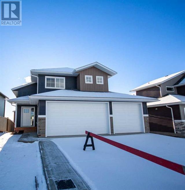 10429 134 Avenue, House detached with 3 bedrooms, 2 bathrooms and 3 parking in Grande Prairie AB | Image 1
