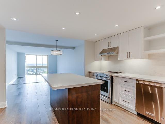 1809 - 131 Beecroft Ave, Condo with 2 bedrooms, 2 bathrooms and 1 parking in Toronto ON | Image 2